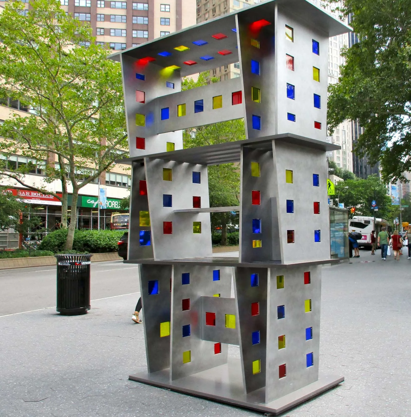 Don Gummer: Don Gummer Sculptures on Broadway